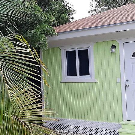 Apartmán Budget & Basic In Local Neighborhood, 7Min Drive To Downtown Nassau Beach Paradise Exteriér fotografie