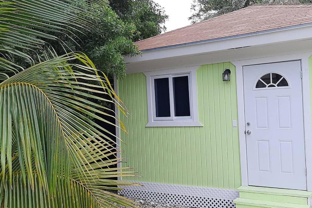 Apartmán Budget & Basic In Local Neighborhood, 7Min Drive To Downtown Nassau Beach Paradise Exteriér fotografie