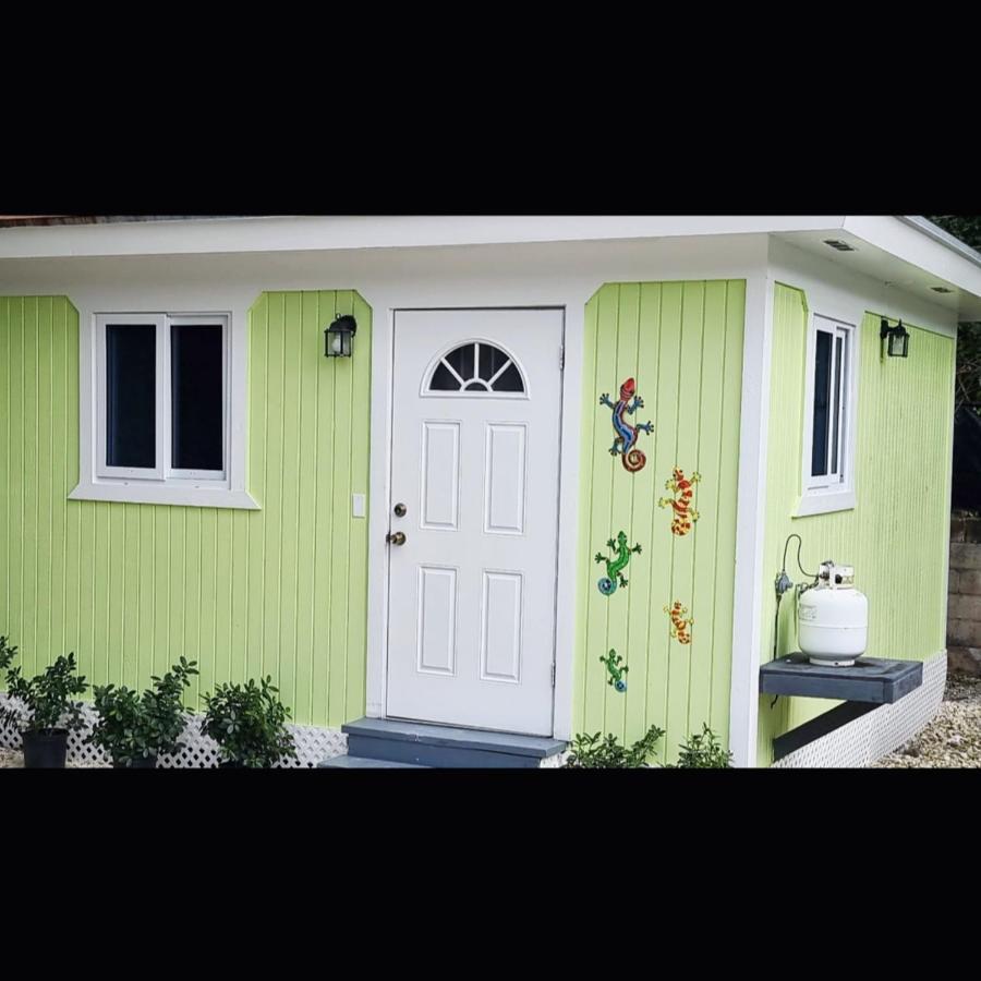 Apartmán Budget & Basic In Local Neighborhood, 7Min Drive To Downtown Nassau Beach Paradise Exteriér fotografie